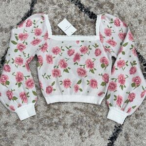 Chic Cropped Square Neck Floral Sweater with Scalloped Neckline